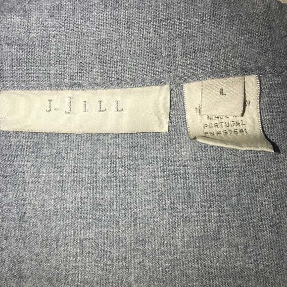 J. Jill Flowered Sleeve Button Down Top Size Large​​​ - Picture 3 of 7